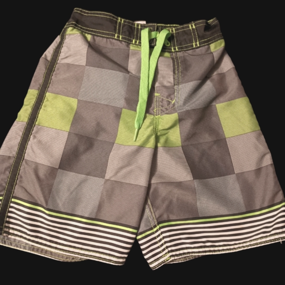 Boys swimming shorts size 6/7